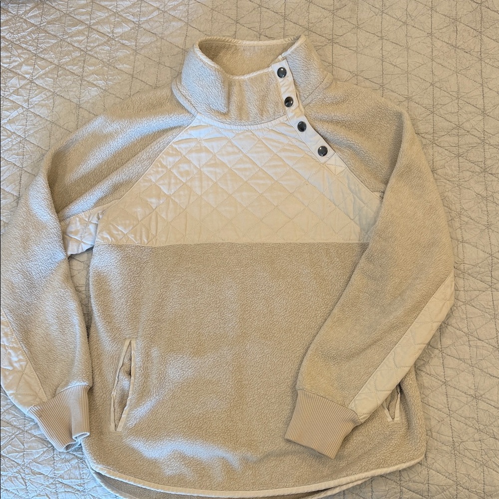 Abercrombie & Fitch Cream Quilted Teddy Jacket